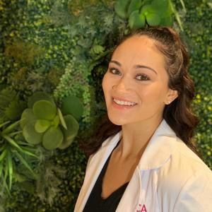 Meet your Posher, Laur